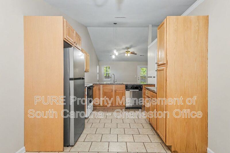 3372 Wayland Dr - Photo 7 of 21