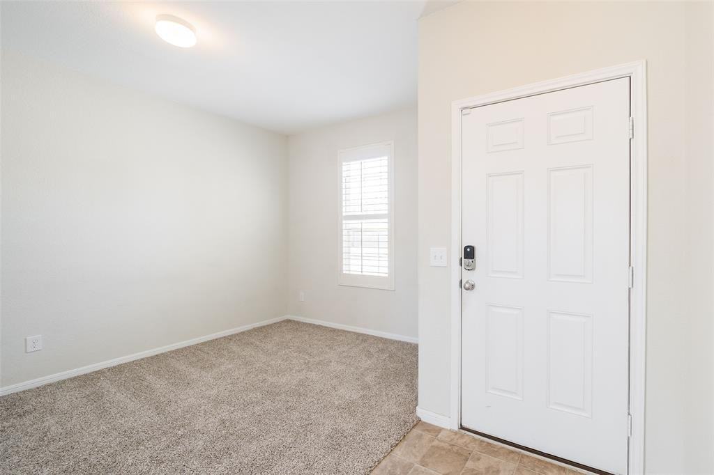 15810 Mountain Willow Way - Photo 5 of 36