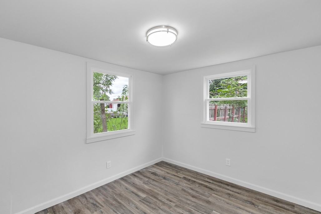 2003 Endrow Ave Ne - Photo 3 of 20