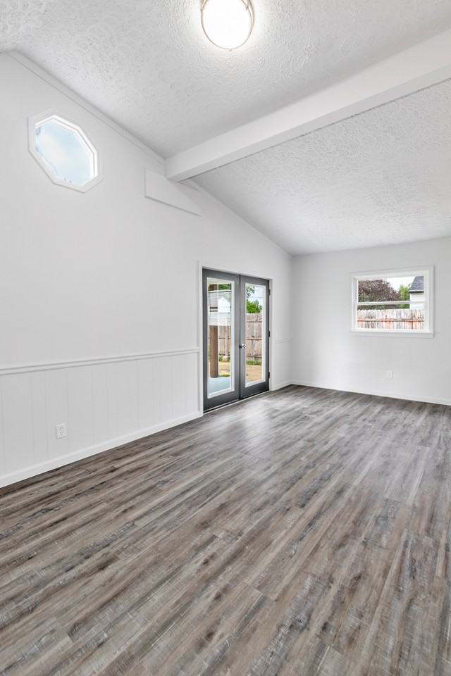 2003 Endrow Ave Ne - Photo 6 of 20