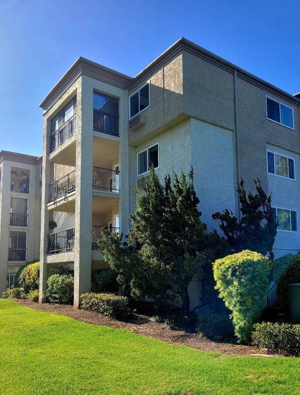 5515 Paseo Del Lago W ##2a - Photo 2 of 3