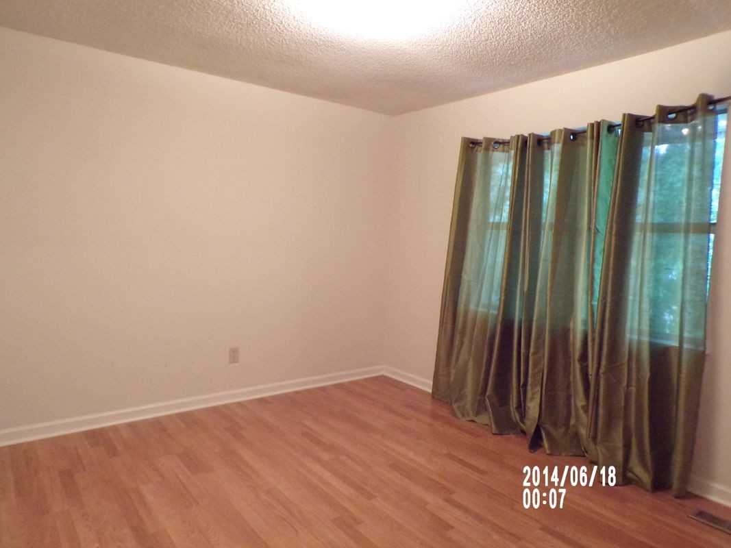 4740 Chariot Dr - Photo 4 of 5