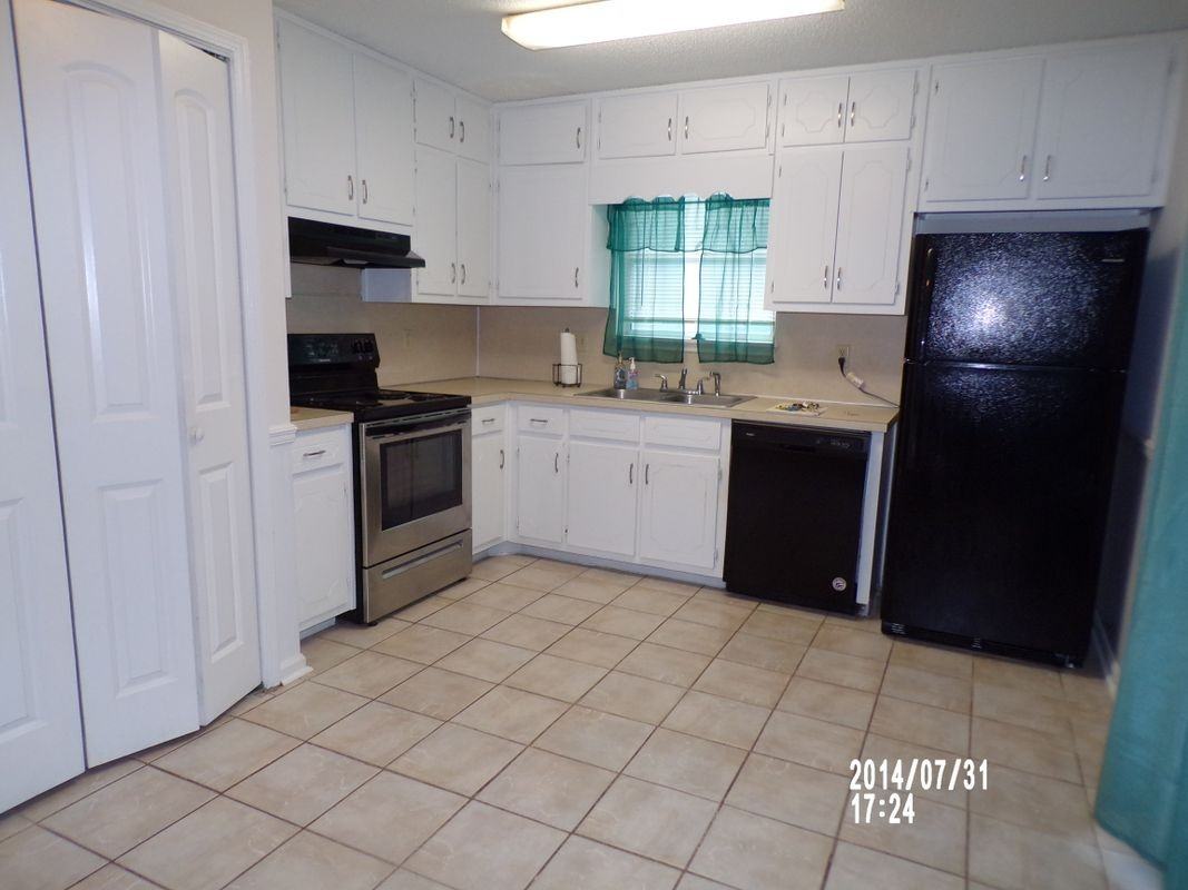 4705 Victoria Dr - Photo 6 of 7