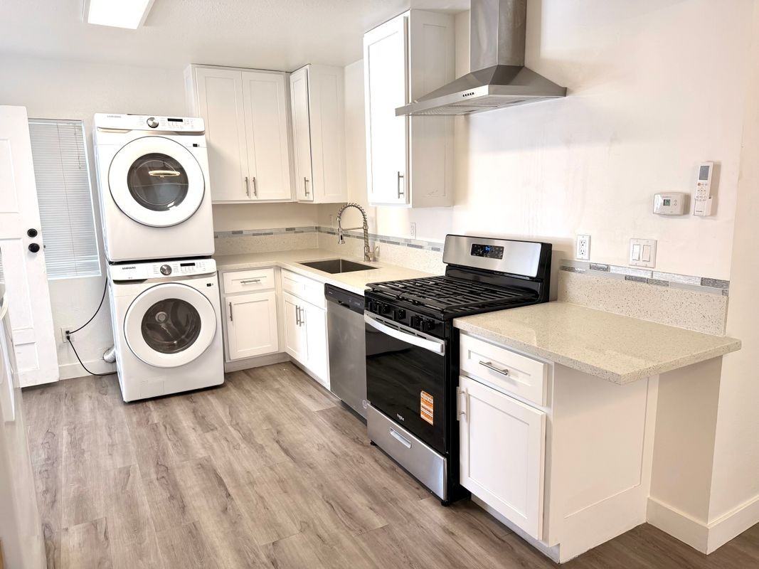 3222 42nd St - Photo 2 of 13