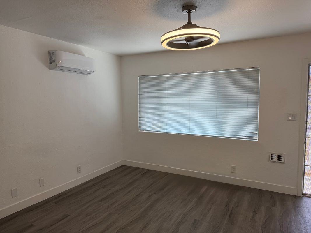 3222 42nd St - Photo 5 of 13