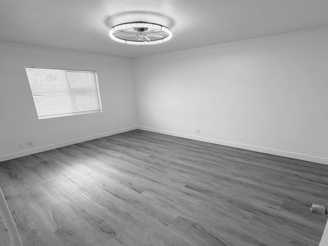 3222 42nd St - Photo 7 of 13