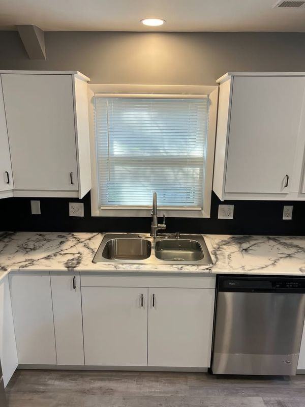 717 S 49th St - Photo 4 of 11