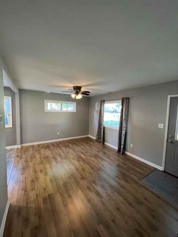 717 S 49th St - Photo 6 of 11