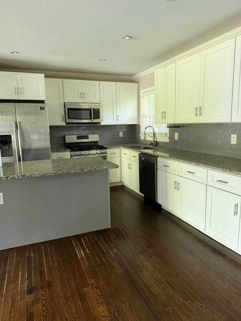 3155 Beech Dr - Photo 4 of 12