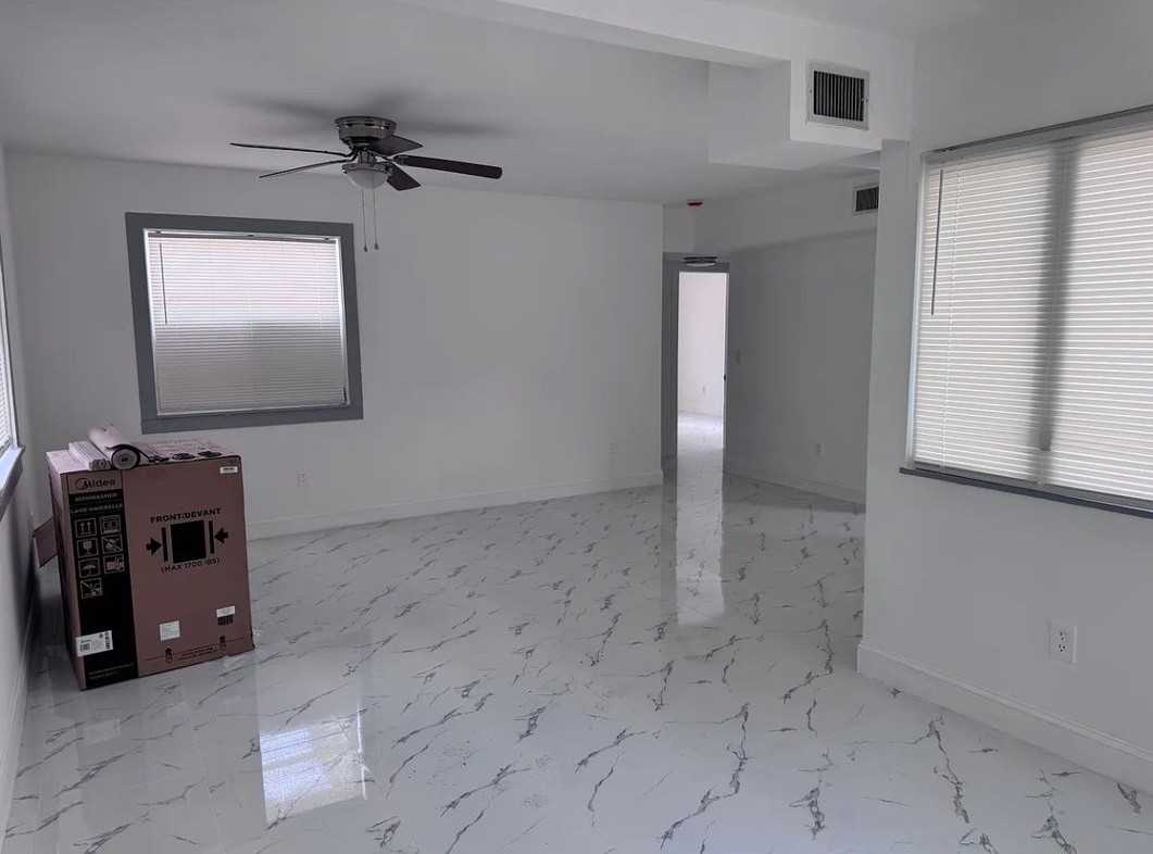 465 Martin Ave - Photo 3 of 17