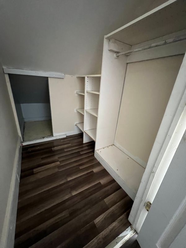 552 River St - Photo 6 of 8