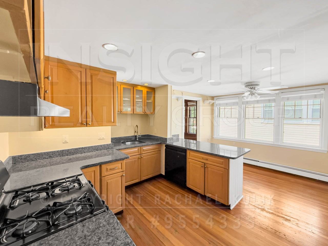 61 Moraine St - Photo 3 of 27