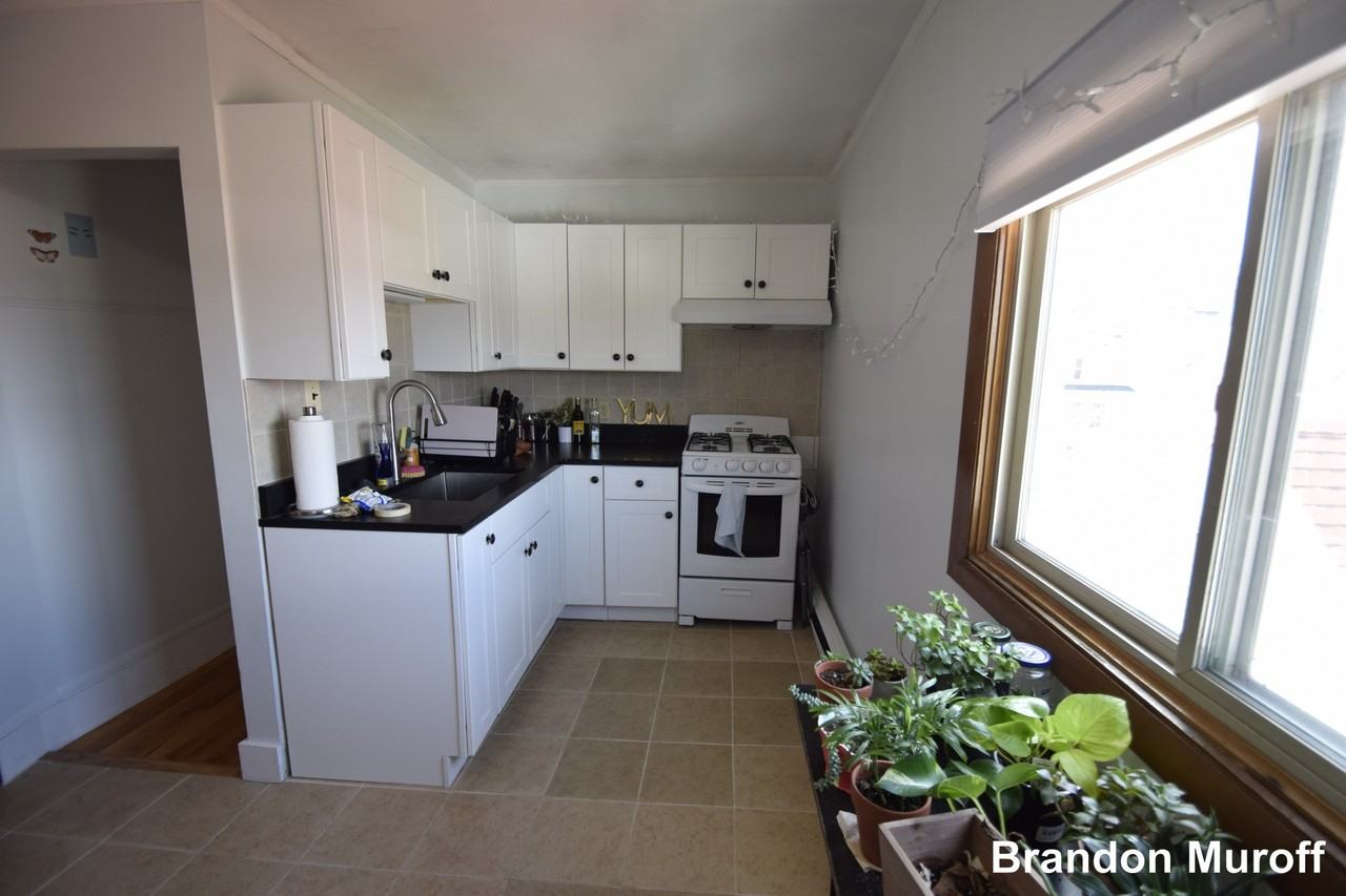 241 Highland Ave #3 - Photo 3 of 17