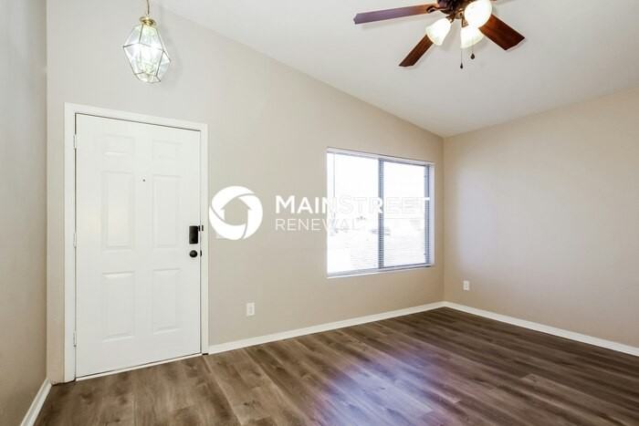 8815 W Manzanita Dr - Photo 2 of 16