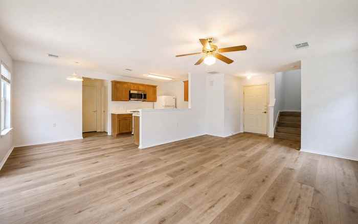 5509 Bentsen Ln
