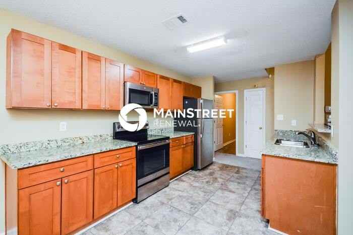 7206 Ravenwood Ln - Photo 5 of 16