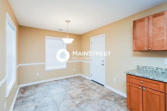 7206 Ravenwood Ln - Photo 6 of 16
