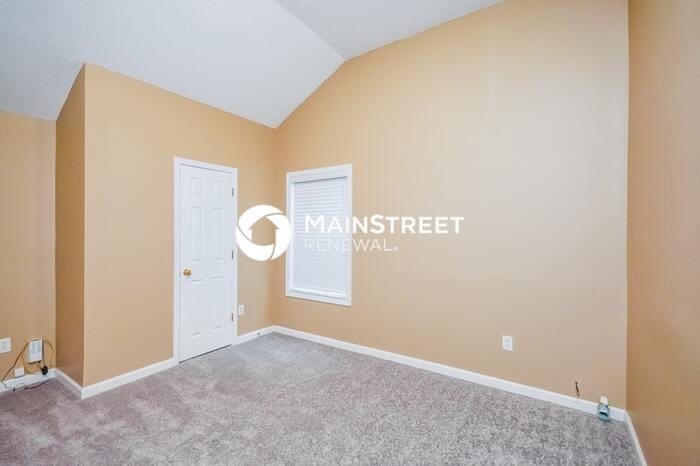 7206 Ravenwood Ln - Photo 7 of 16