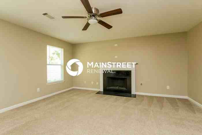 6233 Selborn Dr Sw - Photo 2 of 15