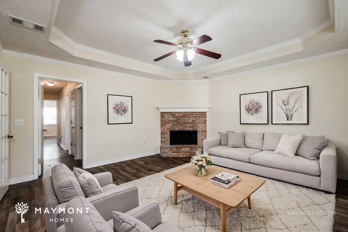 549 Oak Ridge Way - Photo 6 of 15