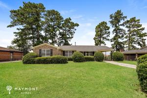 featured image of 3517 Primrose Dr
