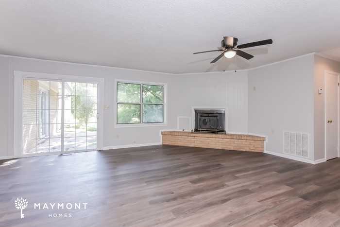 105 Kim Way - Photo 6 of 15