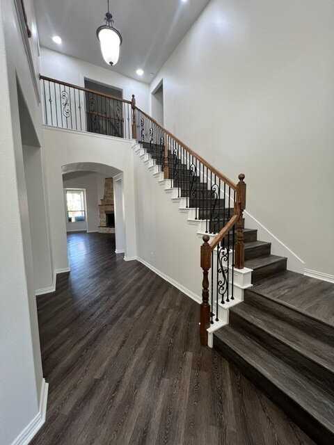 1123 Brigham Dr - Photo 3 of 49