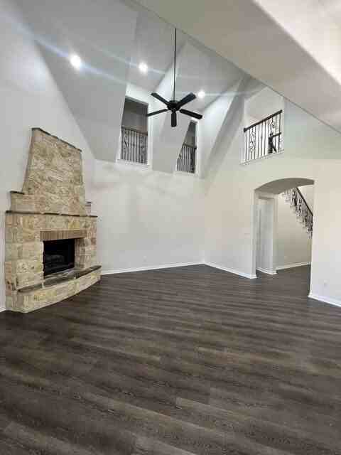 1123 Brigham Dr - Photo 4 of 49