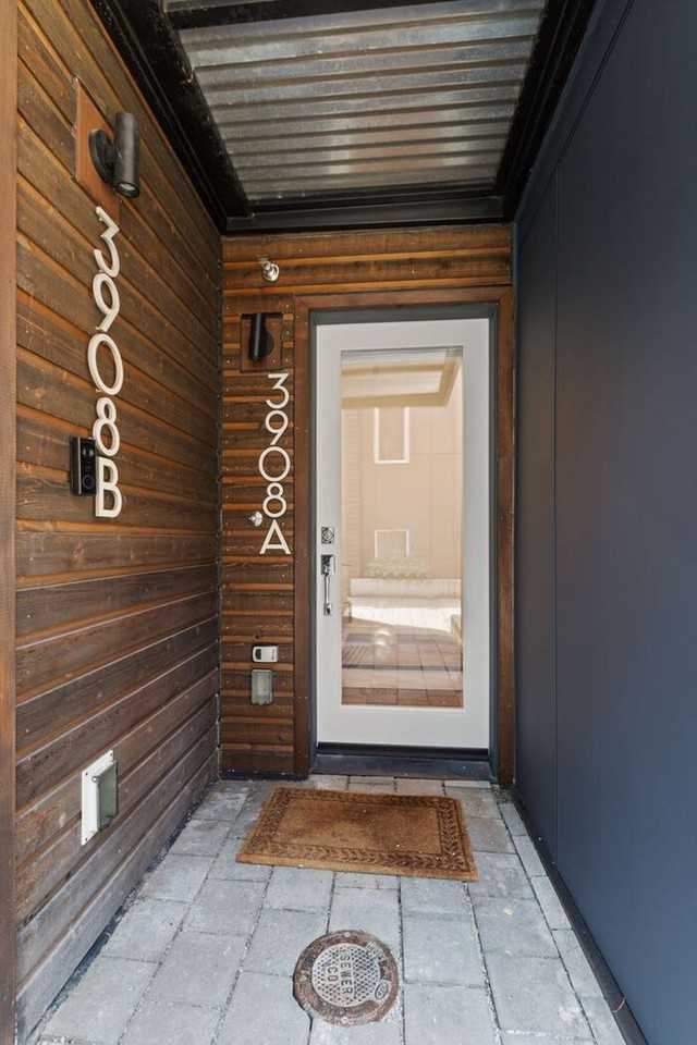3908A S Hudson St - Photo 7 of 50