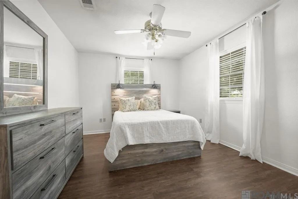 1369 Crescent Dr #NA - Photo 7 of 18
