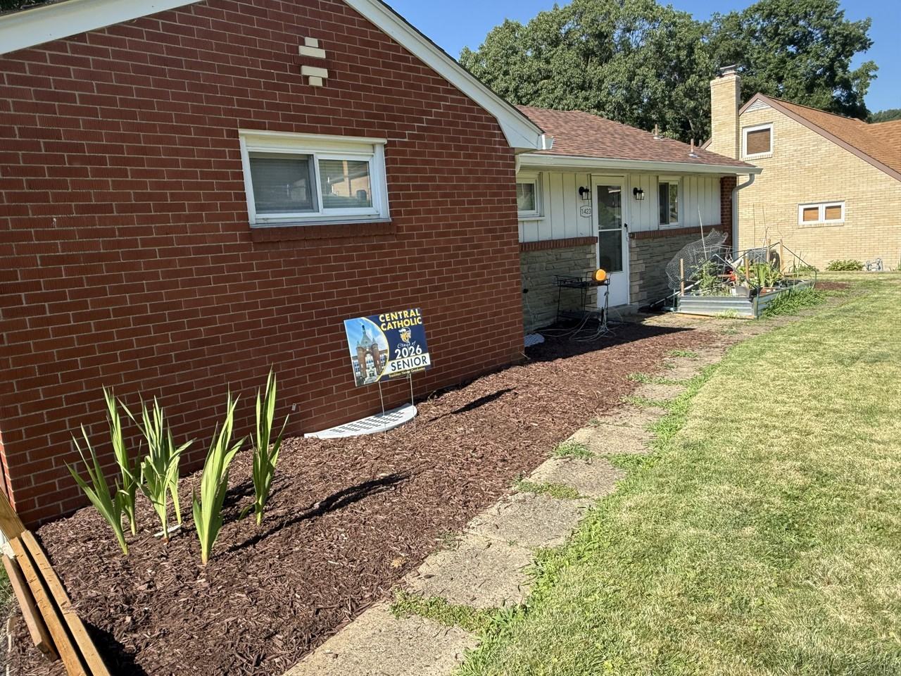 1423 Lakeside Dr #NA - Photo 3 of 25