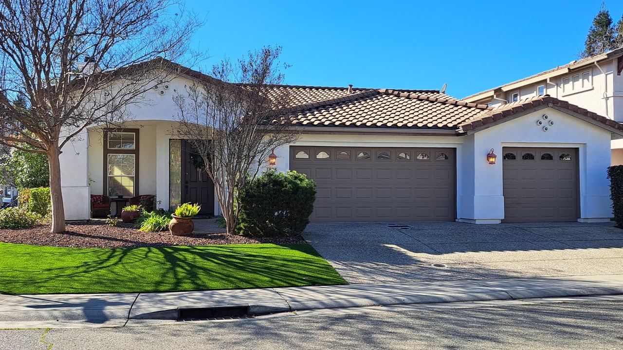 1828 Heather Garden Ln #NA - Photo 2 of 33