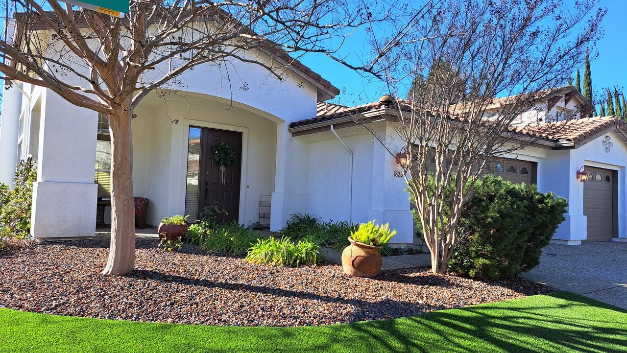 1828 Heather Garden Ln #NA - Photo 3 of 33