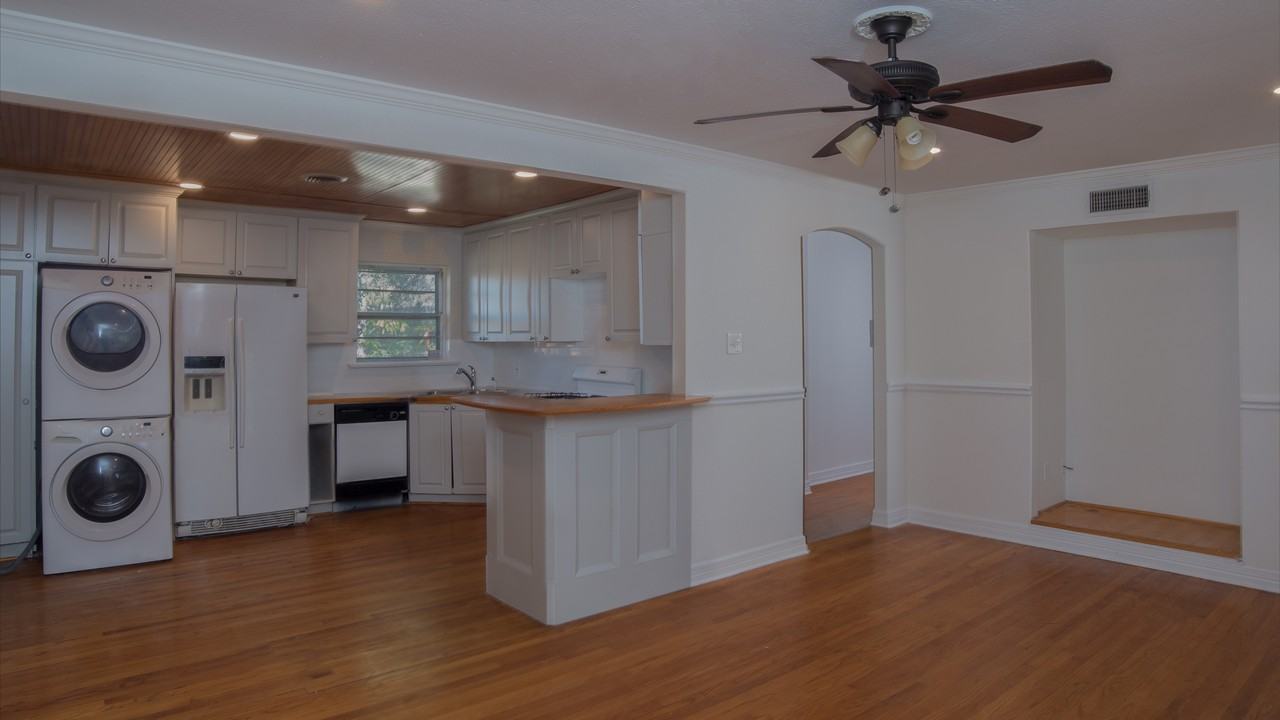 1717 Briarwood Ln #NA - Photo 5 of 9