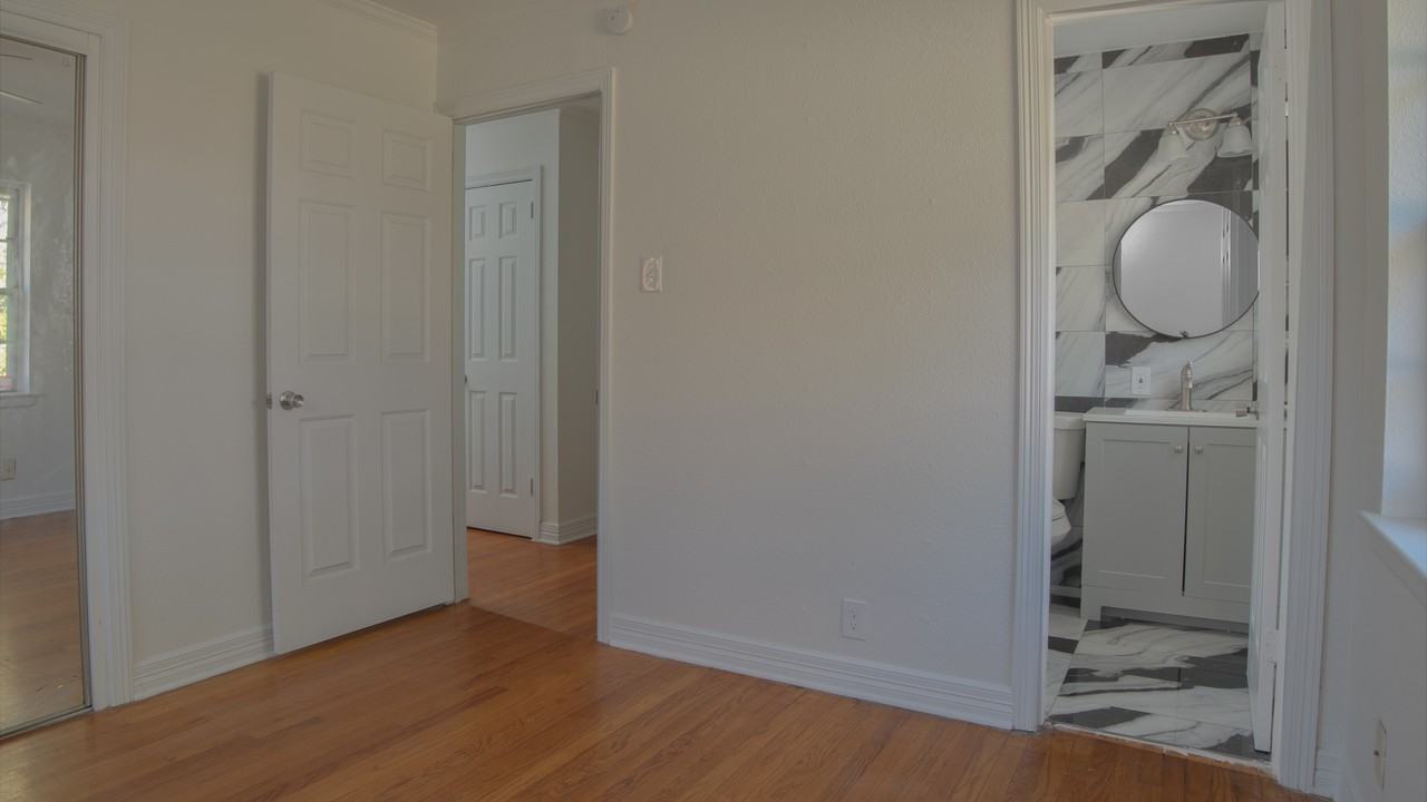 1717 Briarwood Ln #NA - Photo 6 of 9