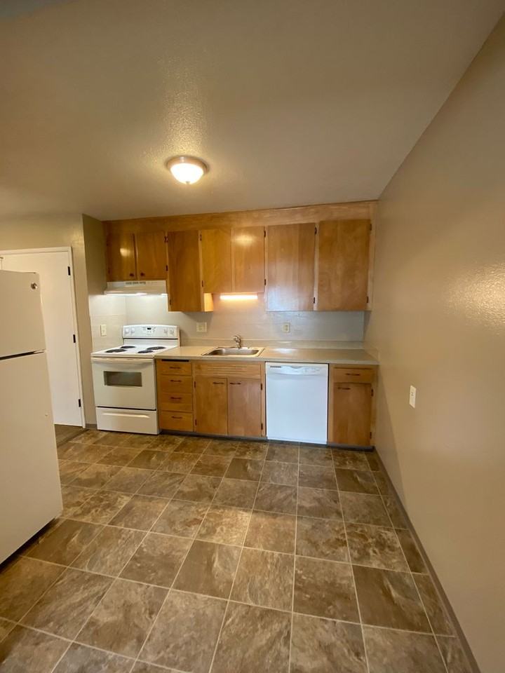 206 206 E. 15th  - 22 #22 - Photo 4 of 21