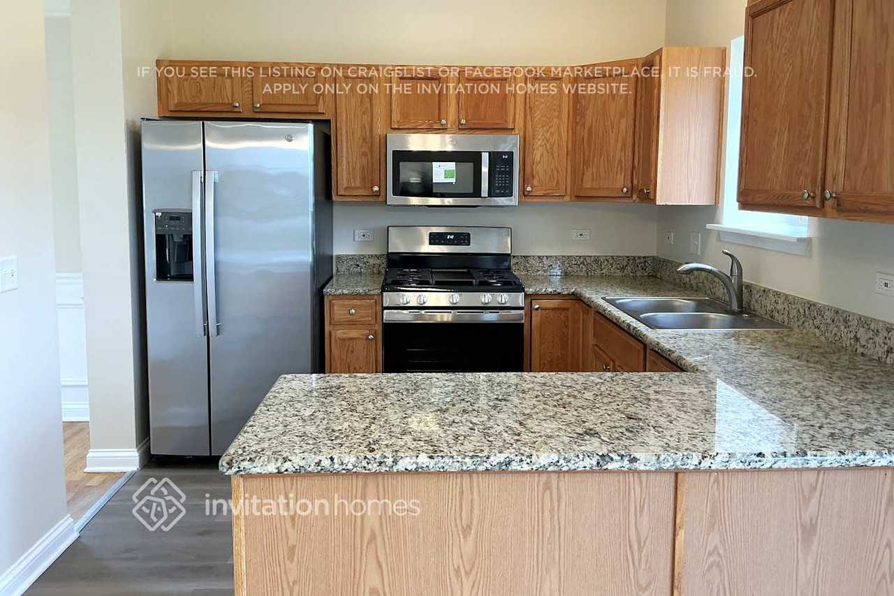 2013 Arbor Falls Dr - Photo 4 of 15