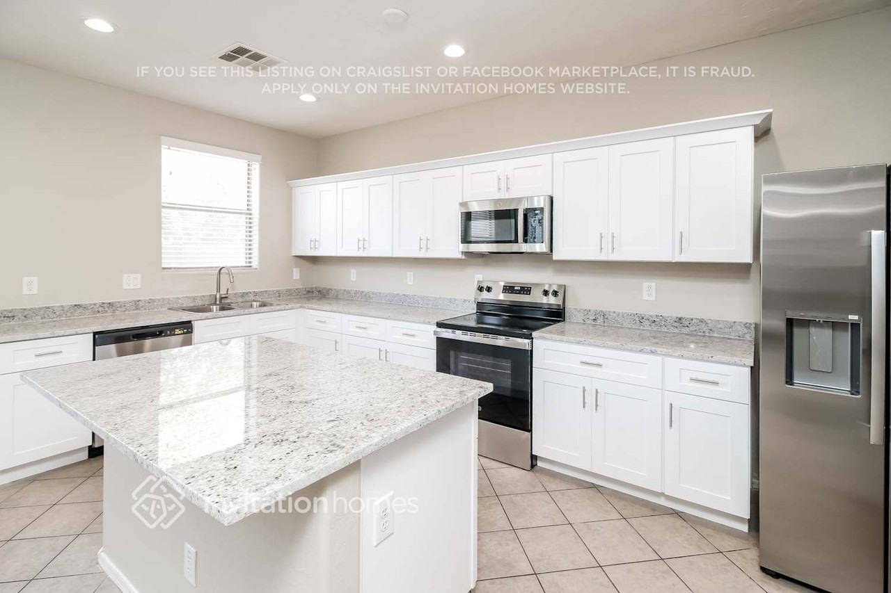 45680 W Tucker Rd - Photo 5 of 18