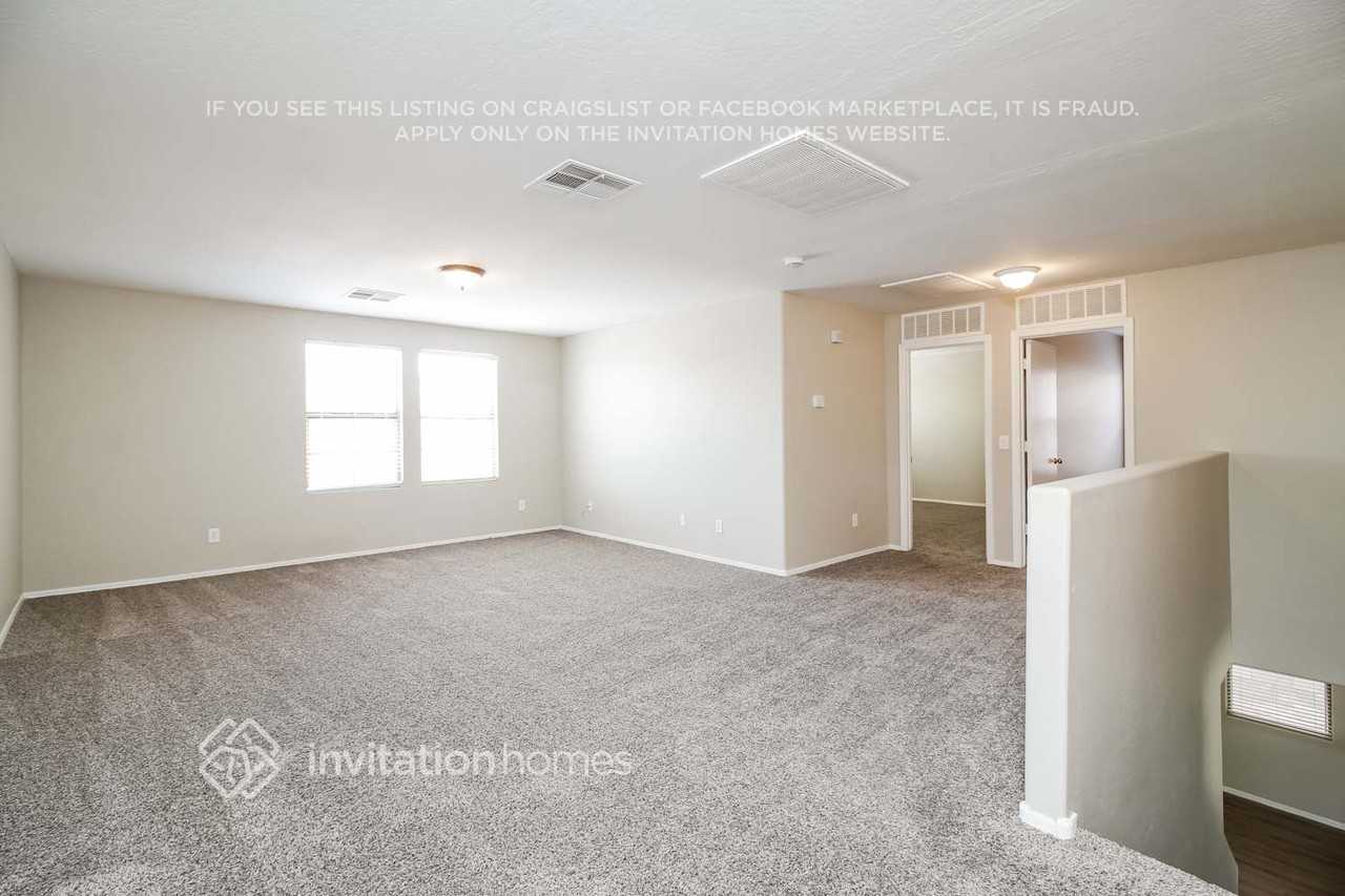 45680 W Tucker Rd - Photo 7 of 18