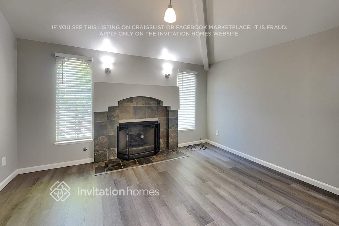 4408 Elk Dr - Photo 3 of 19