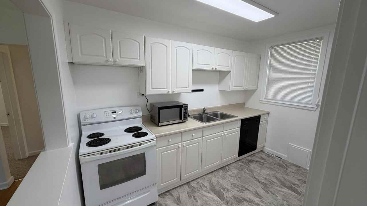 2525 S Clayton St #1 - Photo 4 of 47