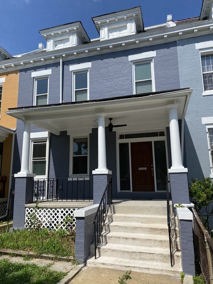 4016 7th St Nw #1 - Photo 2 of 30
