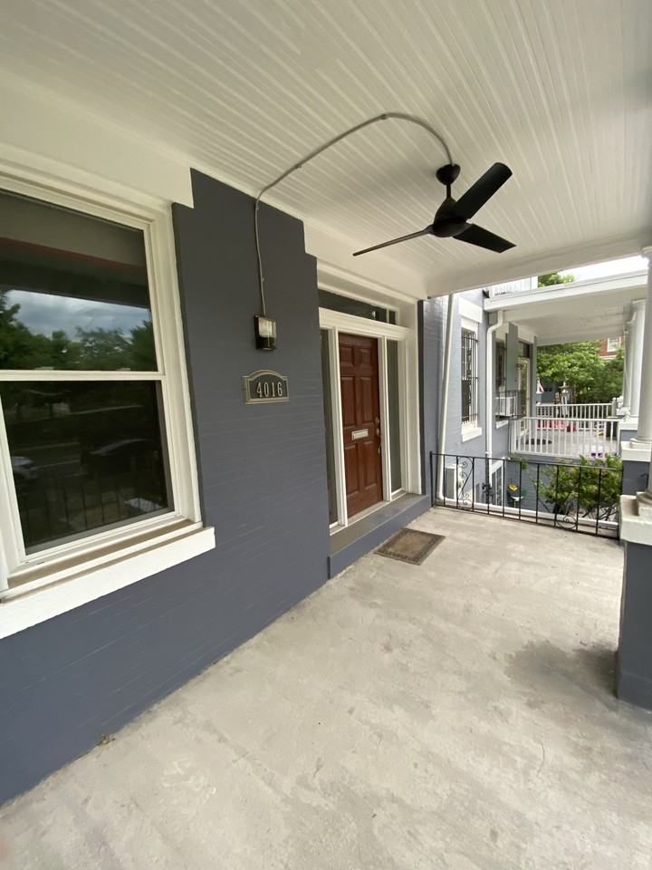 4016 7th St Nw #1 - Photo 3 of 30