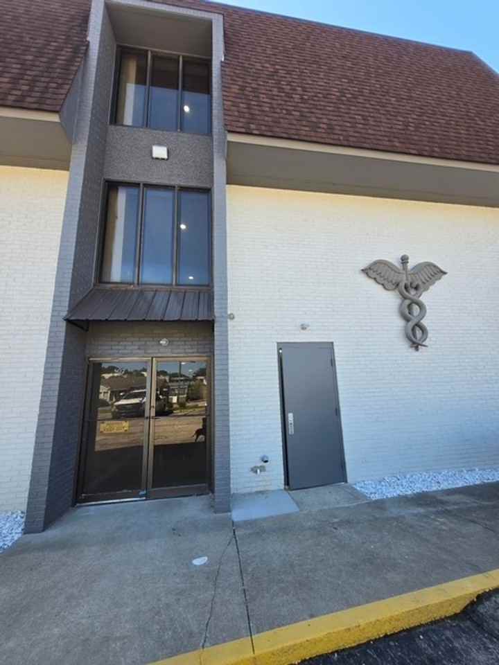 403 Mcfarland St #203 - Photo 6 of 6