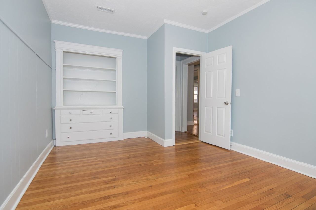 41 Boulevard Ter - Photo 3 of 16