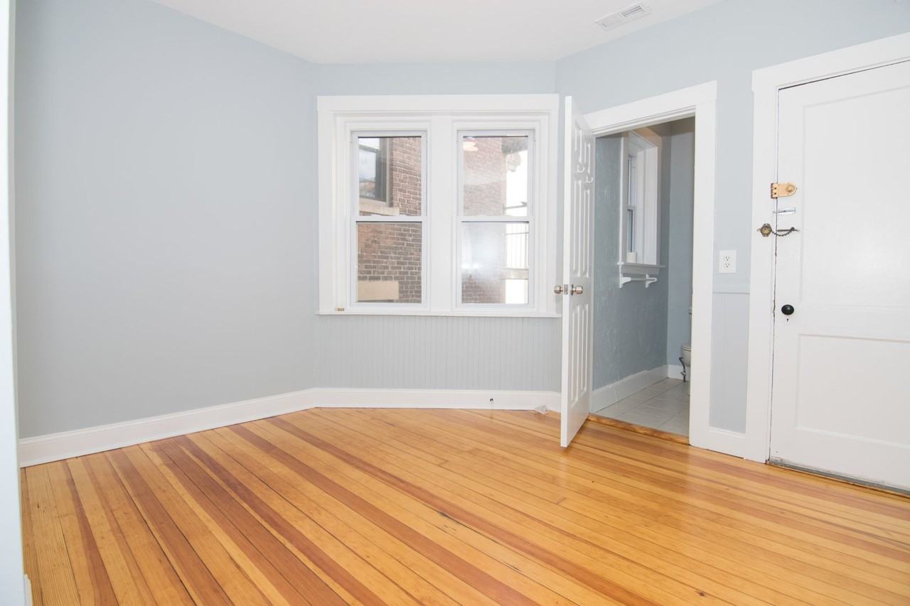 41 Boulevard Ter - Photo 6 of 16