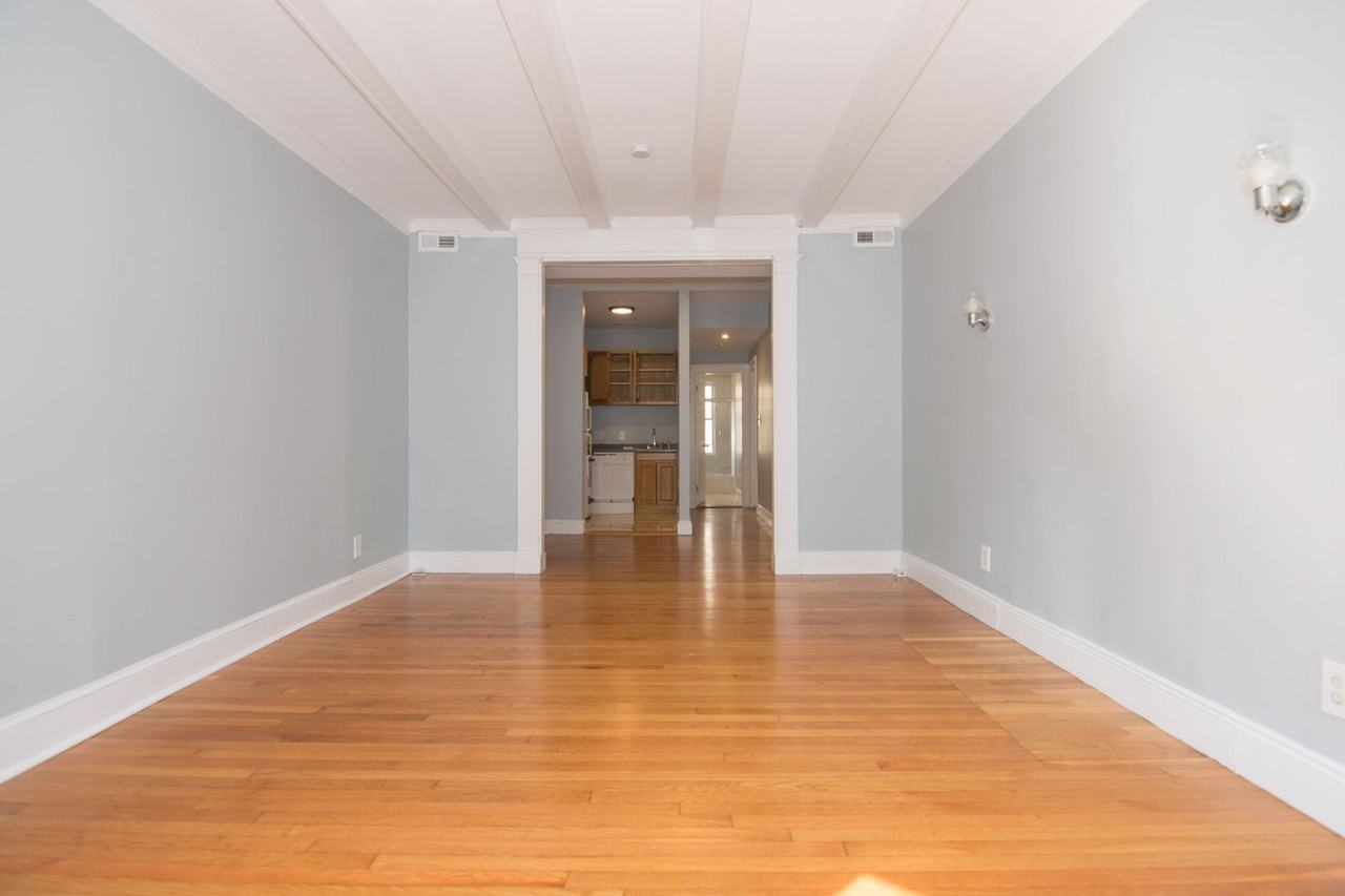 41 Boulevard Ter - Photo 7 of 16