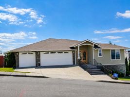 featured image of 8212 72nd Pl Ne