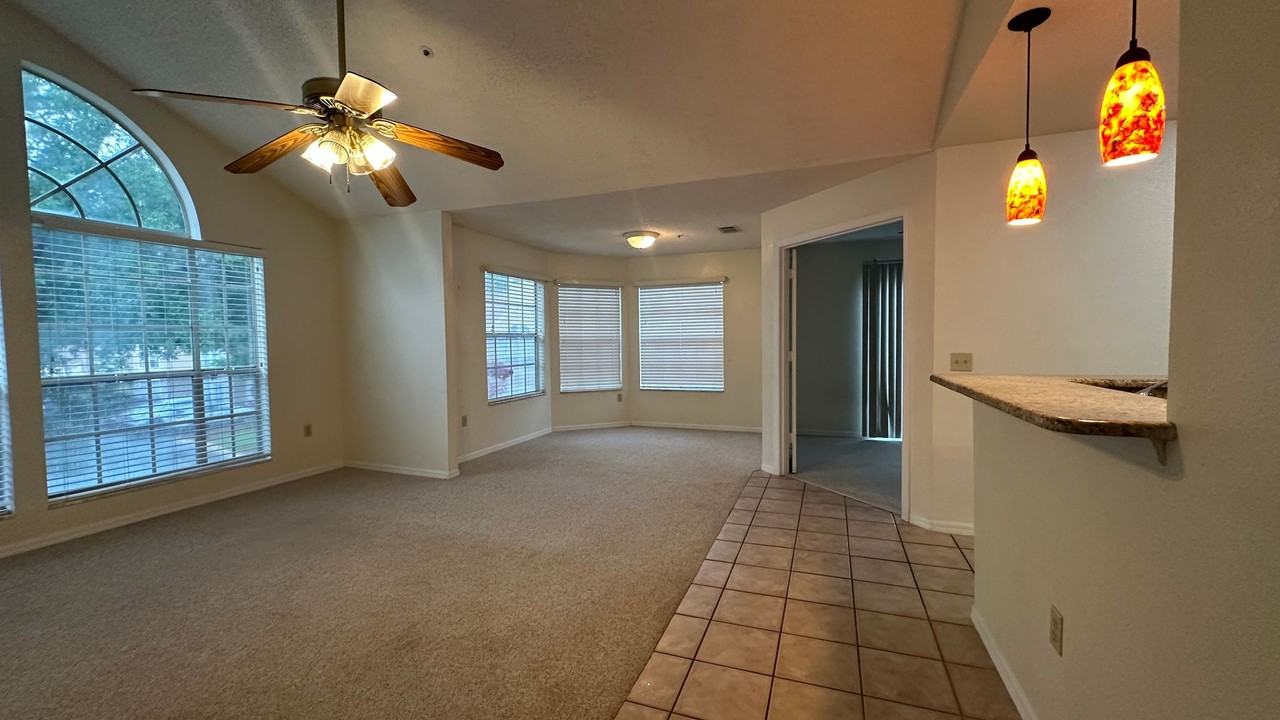 695 Youngstown Pkwy - Photo 2 of 30