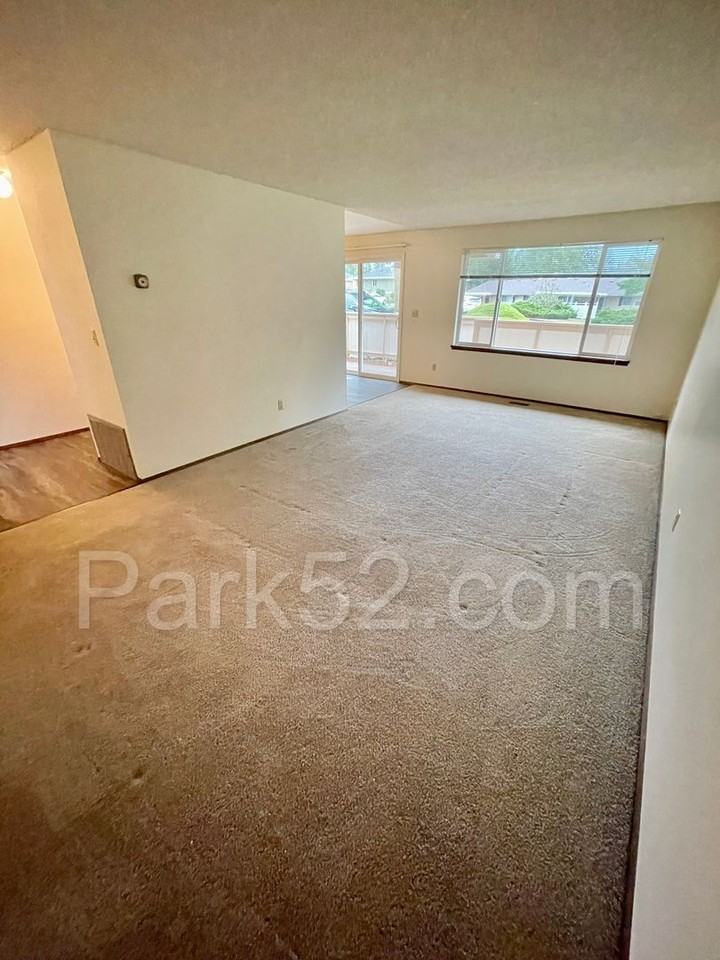 1442 Rainier Dr #3 - Photo 5 of 16